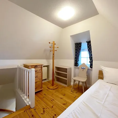 Reetdachhaeuschen Luett In * Kampen