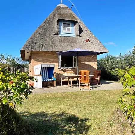 Hébergement de vacances Reetdachhaeuschen Luett In *