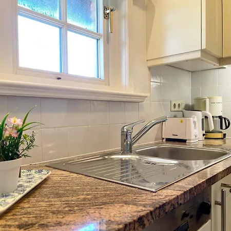 Reetdachhäuschen Lütt In