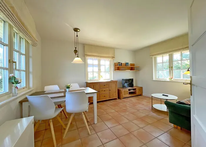 Casa de Férias Reetdachhaeuschen Luett In