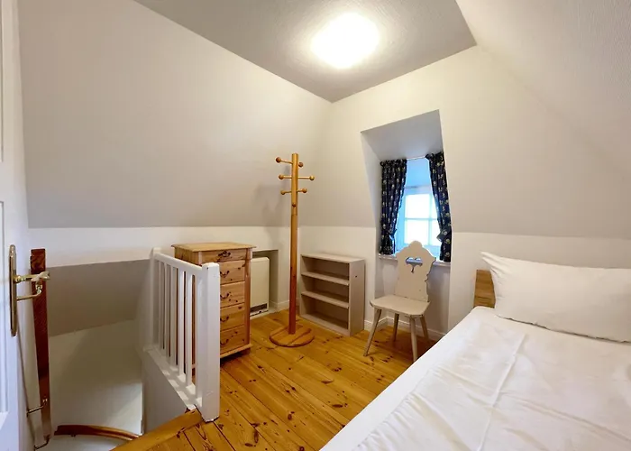 Casa de Férias Reetdachhaeuschen Luett In Kampen