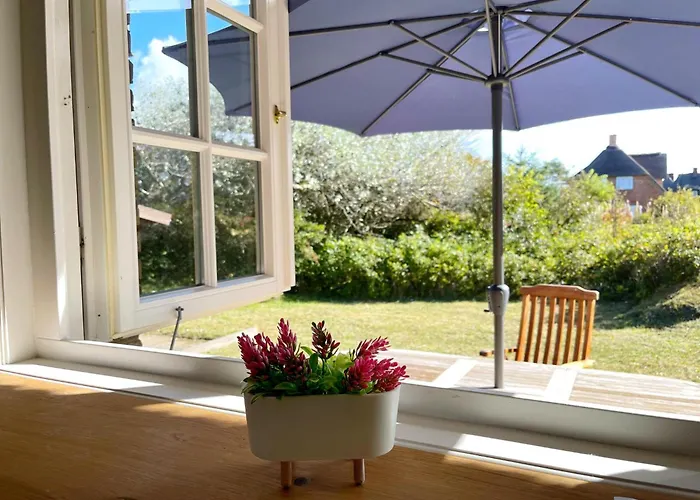 Reetdachhaeuschen Luett In *