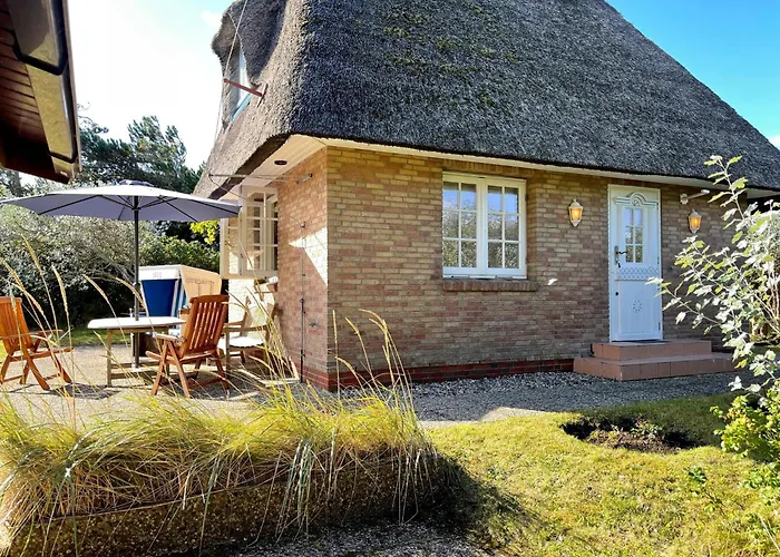 Casa de Férias Reetdachhaeuschen Luett In